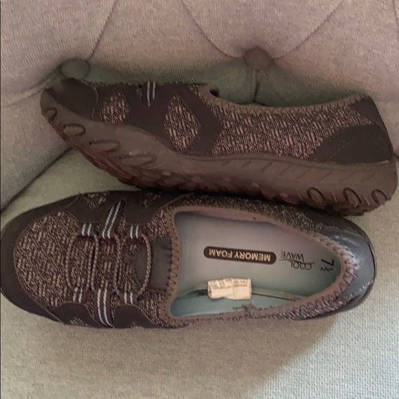 Cool Wave Memory Foam Slip-on Shoes, Size 7 1/2 - Picture 3 of 3